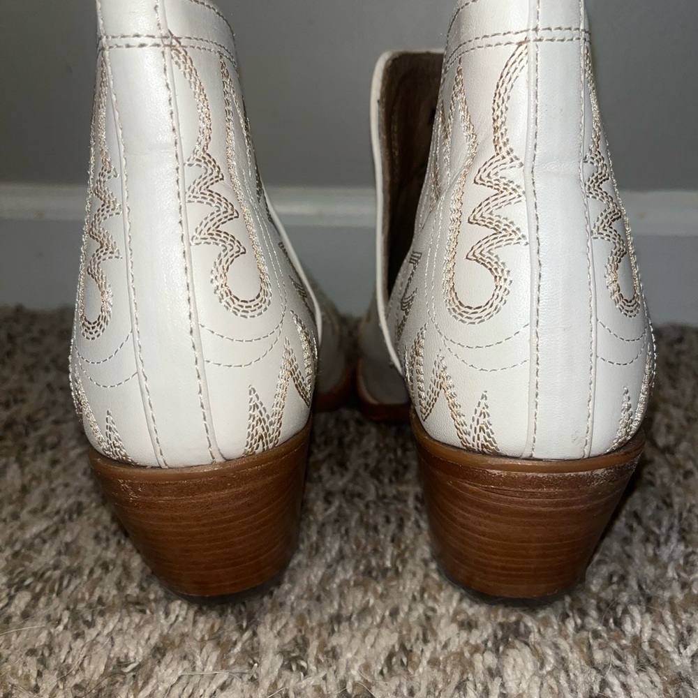 Ariat Women’s Dixon Short Western Fashion Boot - Size 9 Pre-owned - Picture 4 of 6